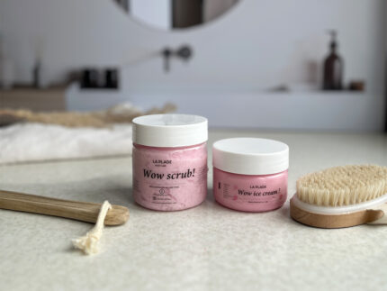 پک روتین پوست مرغی خشک رایحه توت فرنگی در حمام